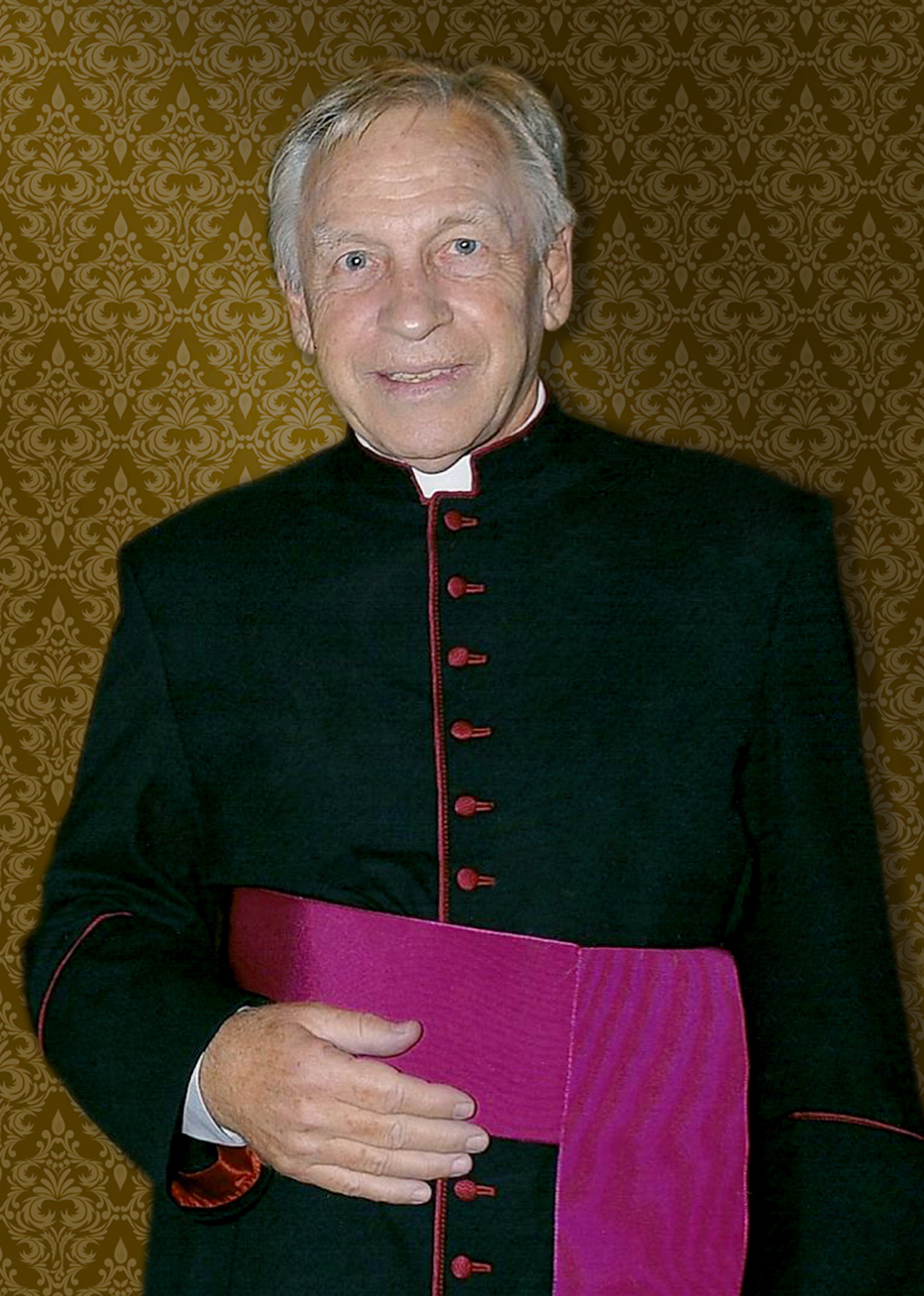 Monsenhor Karl Manfred Thaller — Padre Carlos